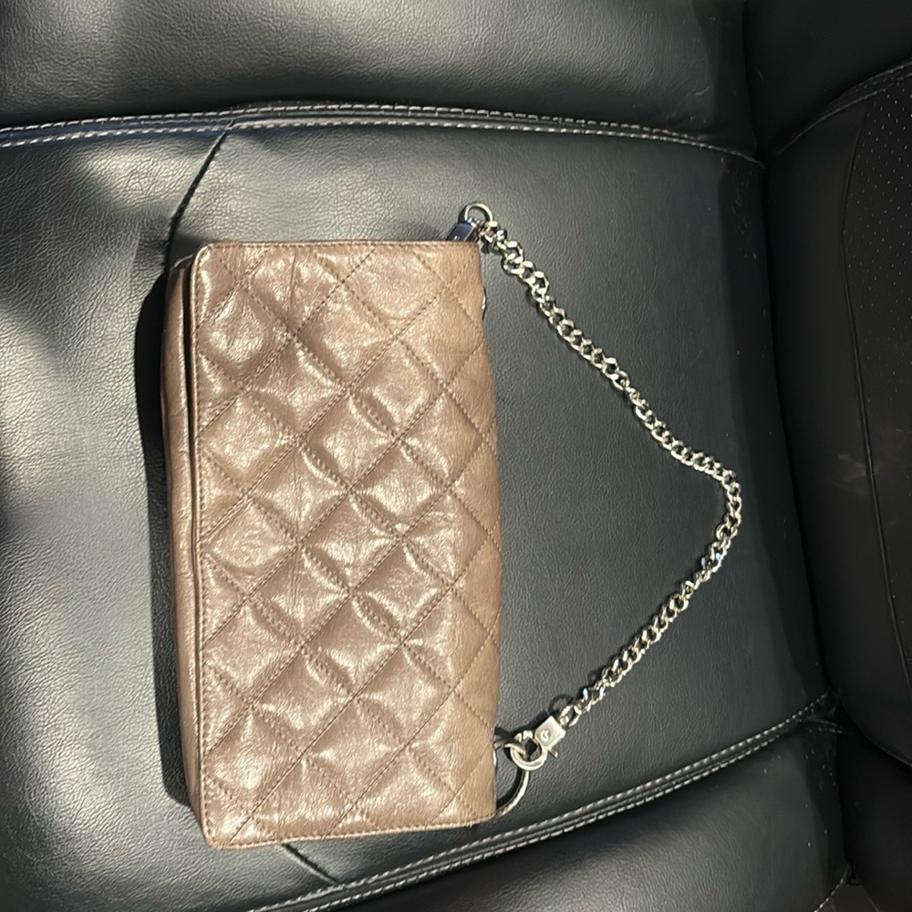 Hobo grey clutch